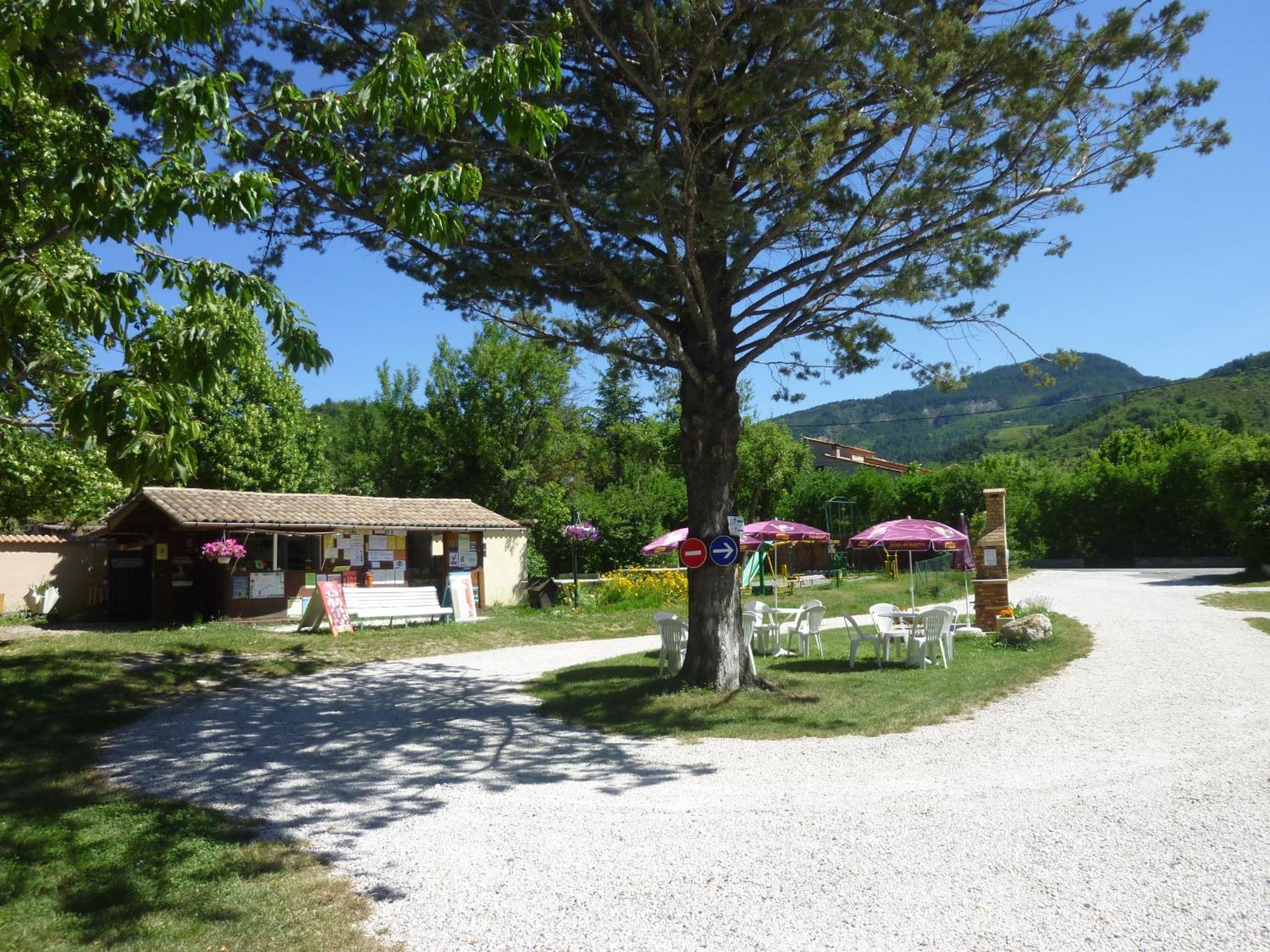 Camping Notre Dame Castellane Eksteriør bilde